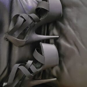 Pleaser Adore Matte Black Heels Elegant Design